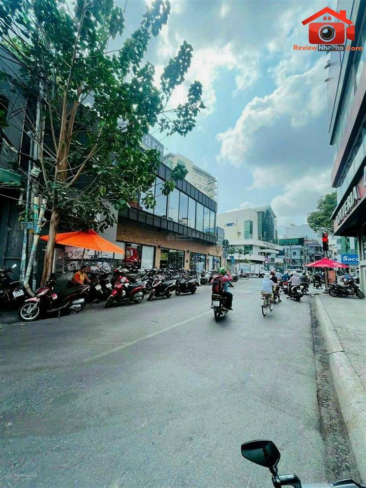 Review nhà phố mặt tiền đường A4, phường 12, quận Tân Bình, TP.HCM