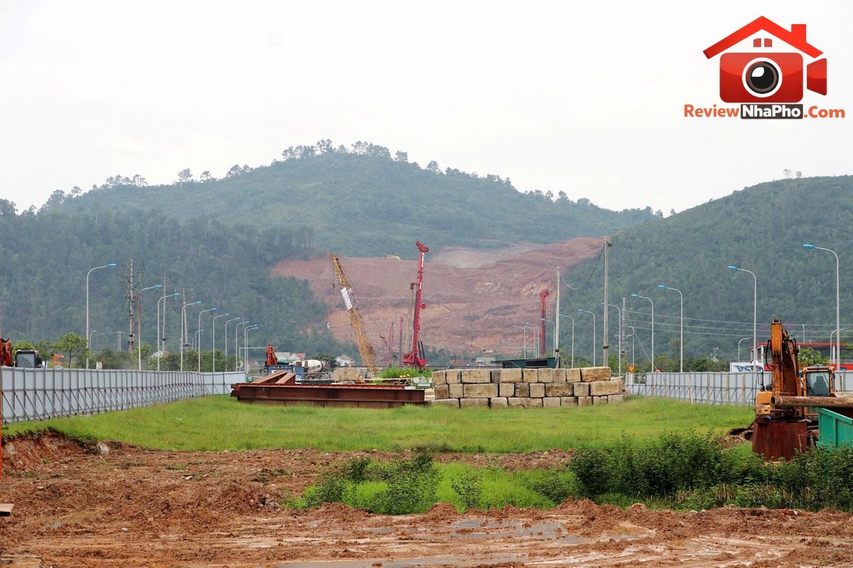 Nghệ An: Gỡ từng điểm nghẽn để tăng tốc giải ngân đầu tư công cuối năm - Ảnh 5.