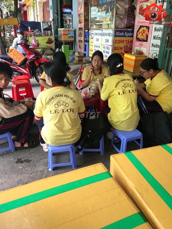 Review mặt bằng kinh doanh Quận Tân Phú TP.HCM gần trường học