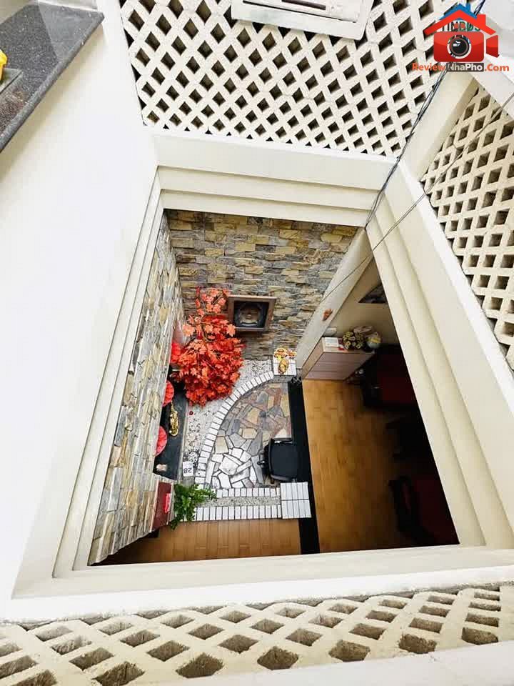 Review nhà phố Tân Bình 1 trệt 1 lầu chỉ 14.7 tỷ… – Bán nhà mặt phố Quận Tân Bình – TP Hồ Chí Minh giá 10 – 20 tỷ