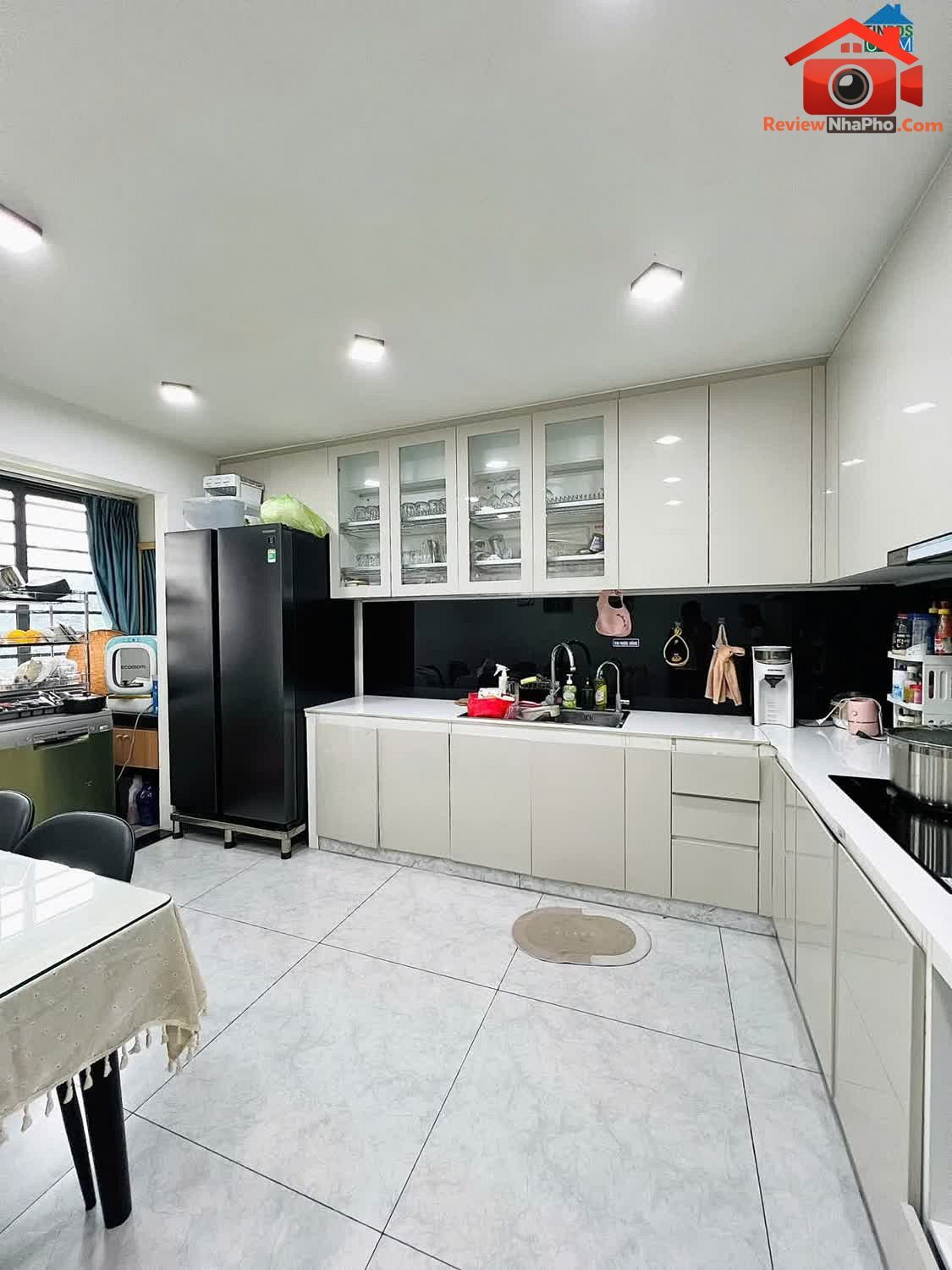 Cần bán nhà mặt phố Trịnh Đình Trọng, Quận Tân Phú, TP.HCM diện tích 243.2m², giá 11.5 tỷ