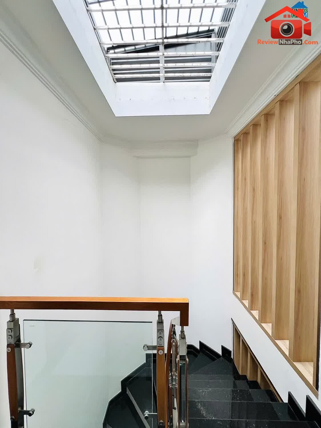 Cần bán nhà mặt phố Trịnh Đình Trọng, Quận Tân Phú, TP.HCM diện tích 243.2m², giá 11.5 tỷ