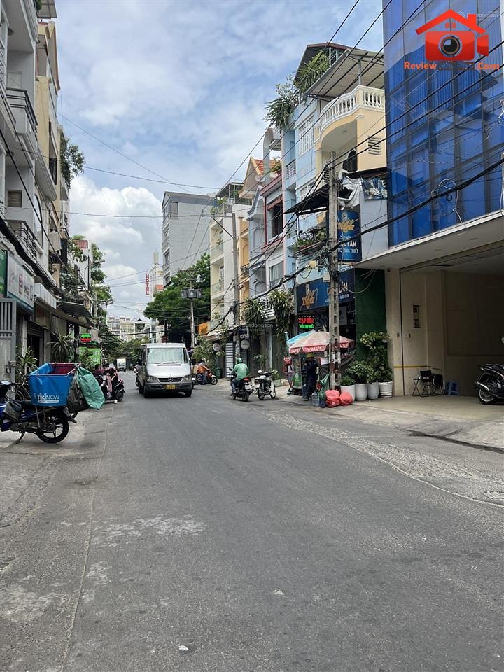 Review nhà phố mặt tiền đường Bàu Cát Quận Tân Bình TP.HCM giá 19.8 tỷ