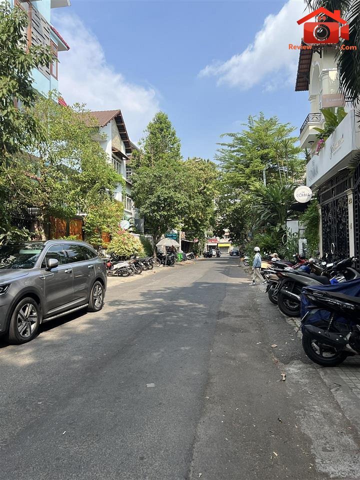 Review nhà phố mặt tiền đường Bàu Cát Quận Tân Bình TP.HCM giá 19.8 tỷ
