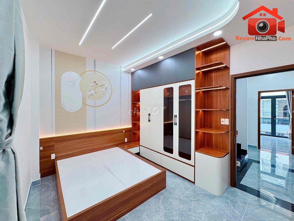 Review nhà phố 4 phòng ngủ hẻm xe hơi Quận Bình Tân TP.HCM giá 5.1 tỷ
