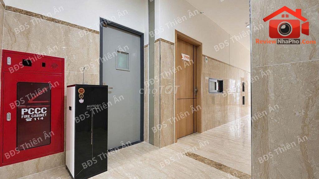 Review nhà phố Quận Bình Tân TP.HCM, 227m2 full nội thất, giá 27.8 tỷ