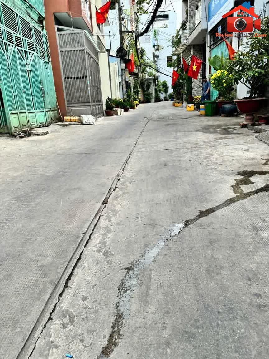 Review nhà phố Quận Tân Phú giá 4.3 tỷ diện tích 69.6m²