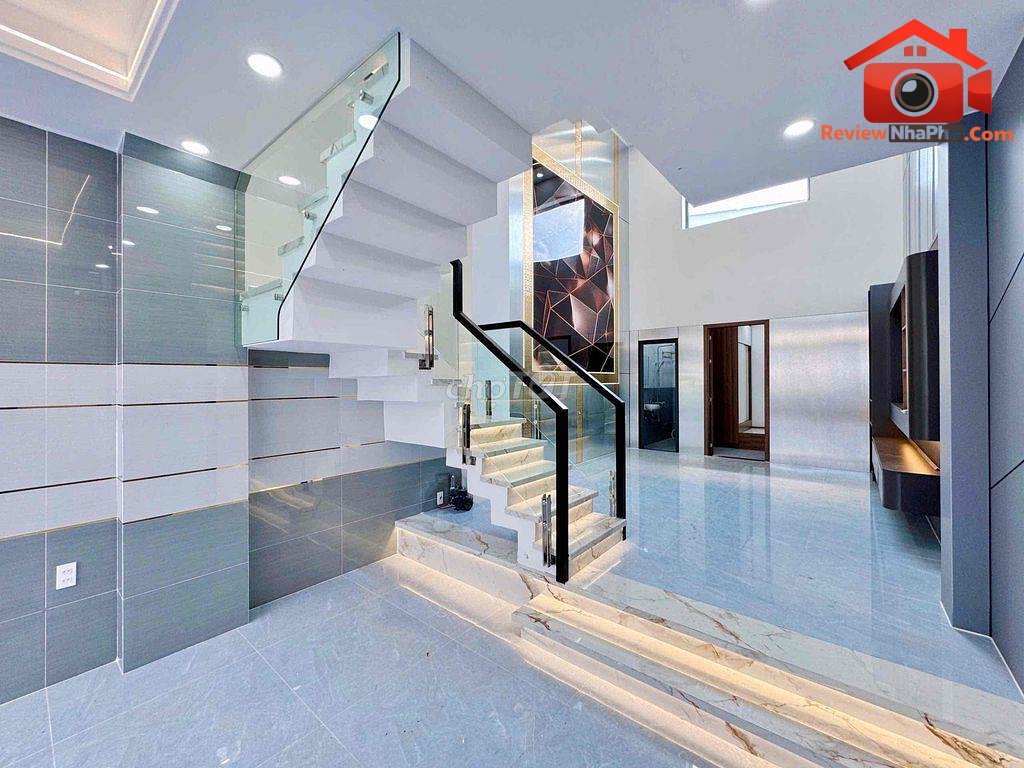 Review nhà phố Quận Bình Tân – 5 phòng ngủ giá 6.35 tỷ
