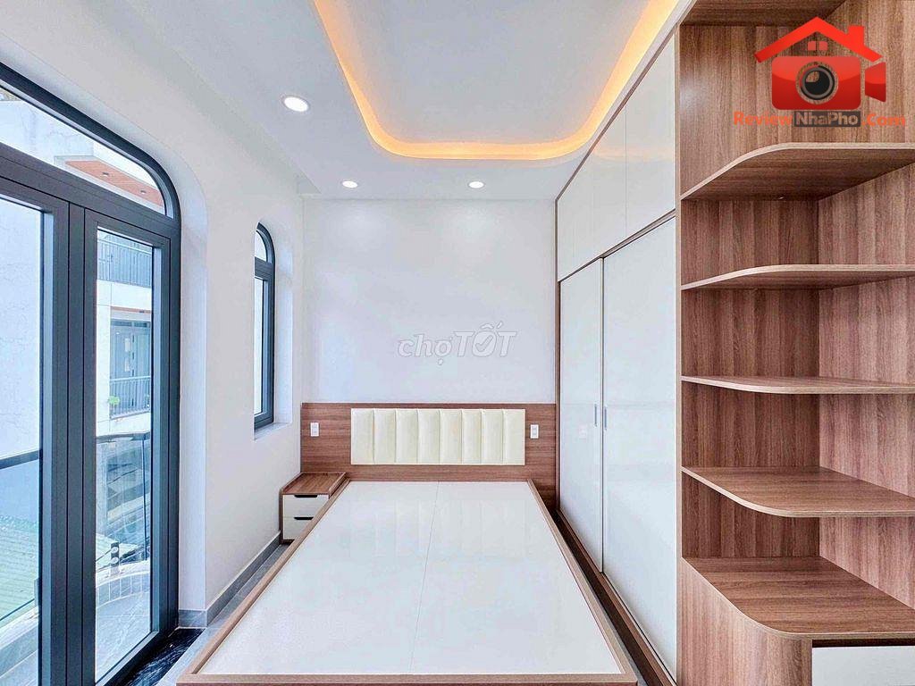 Review nhà phố Quận Bình Tân – 5 phòng ngủ giá 6.35 tỷ