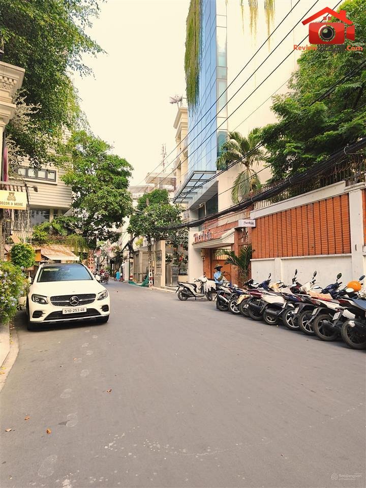 Review nhà phố Bành Văn Trân Quận Tân Bình TP.HCM với giá 9.76 tỷ