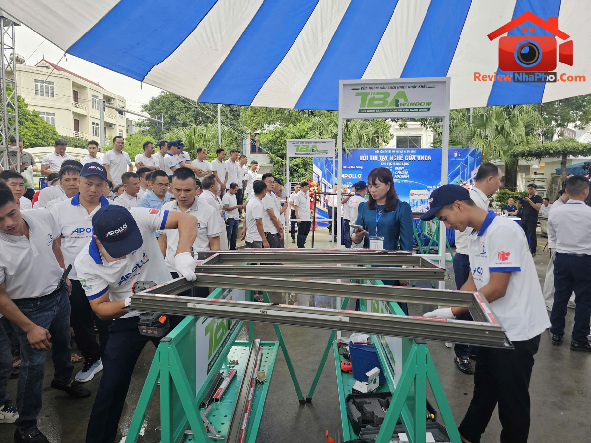 Đa dạng sản phẩm tại hội thi tay nghề ngành cửa- Ảnh 5.