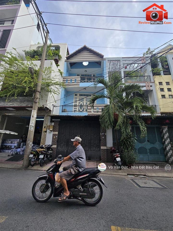 Review nhà phố mặt tiền đường Ca Văn Thỉnh Quận Tân Bình TP.HCM giá 18 tỷ