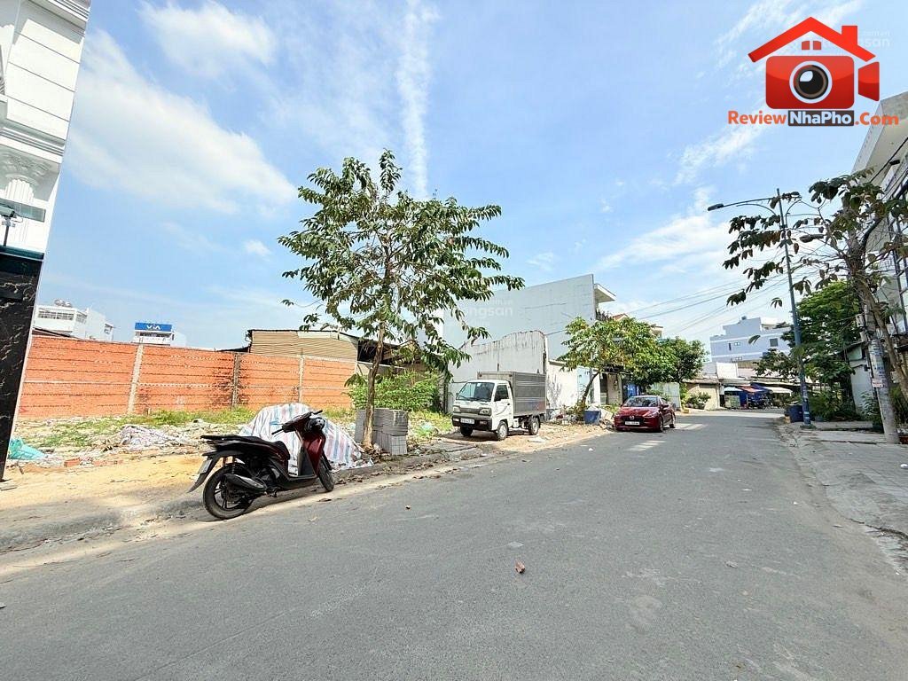 Đánh giá nhà phố quận Bình Tân, TP.HCM giá 7.8 tỷ, diện tích 100 m2