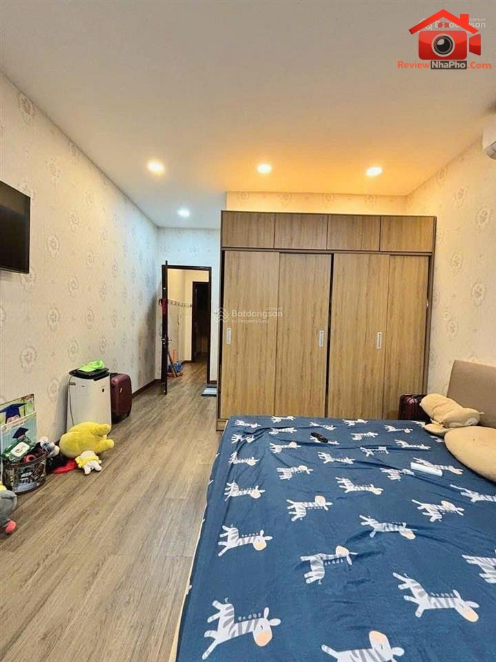 Review nhà phố Quận Bình Tân TP.HCM – Nhà 5 tầng 6PN giá 5.95 tỷ