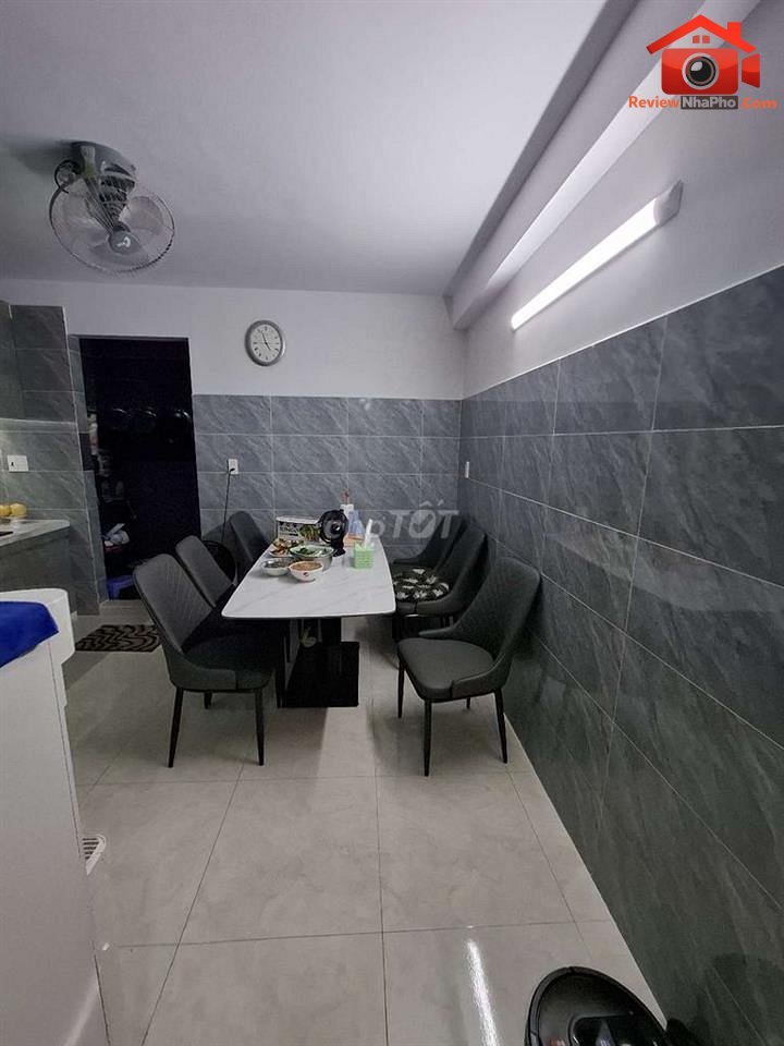 Review nhà phố Quận Tân Phú TP.HCM – Nhà 4 tầng mặt tiền đường nhựa 8m
