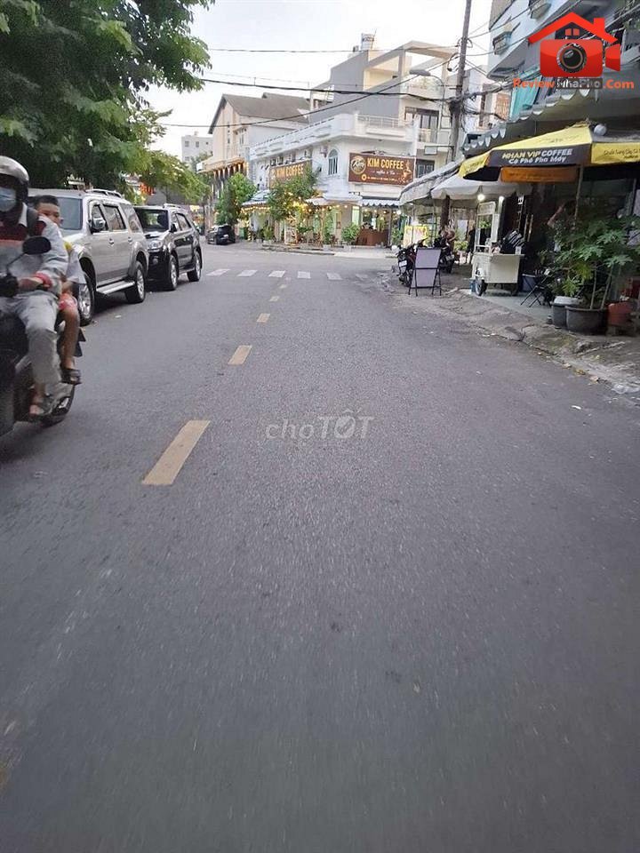 Review nhà phố Quận Tân Phú TP.HCM – Nhà 4 tầng mặt tiền đường nhựa 8m
