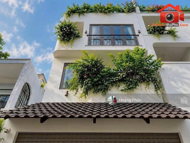 Review nhà phố 5 phòng ngủ hẻm xe tải Thoại Ngọc Hầu Quận Tân Phú TP.HCM giá 7 tỷ