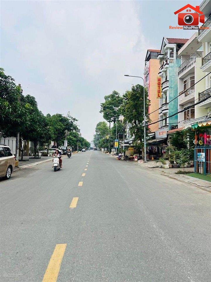 Review nhà phố Quận Bình Tân 5 tầng, 90m2, giá 11.9 tỷ