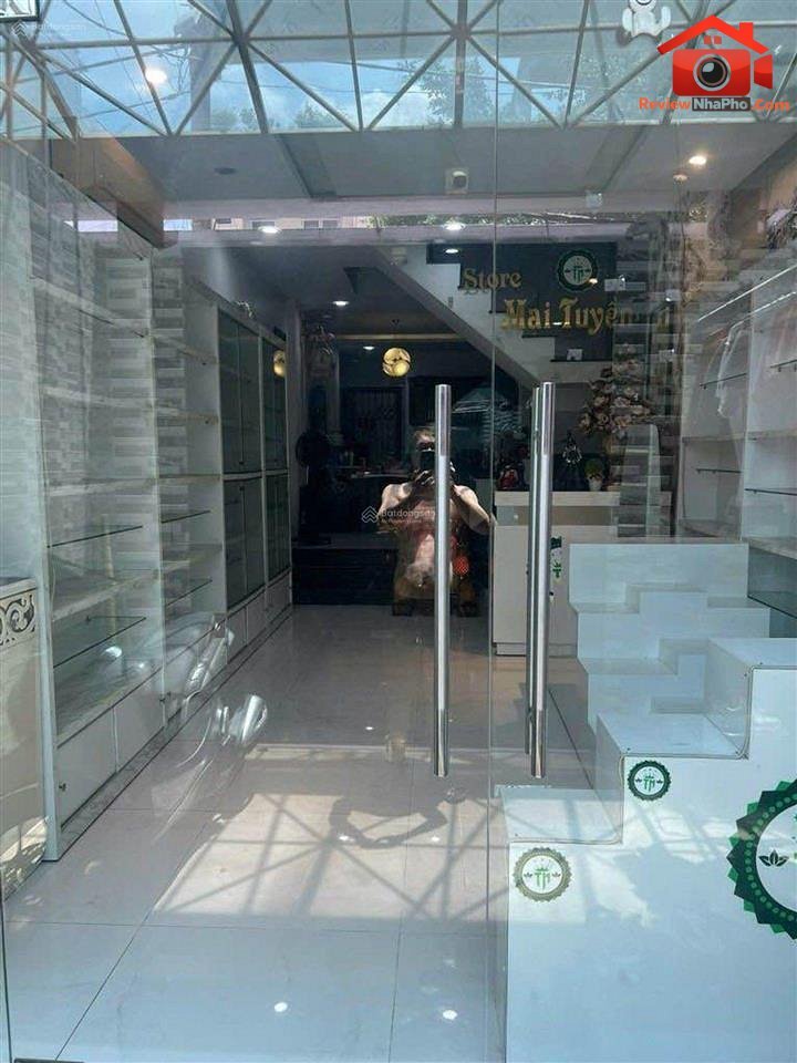 Review nhà phố Quận Bình Tân 5 tầng, 90m2, giá 11.9 tỷ