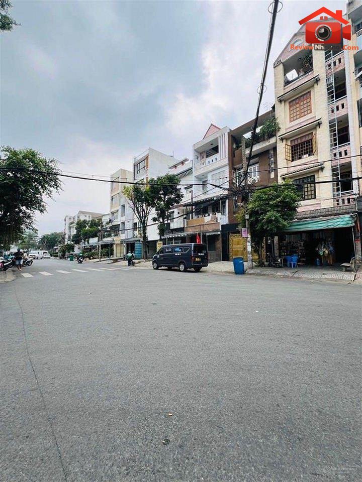 Review nhà phố Quận Bình Tân 5 tầng, 90m2, giá 11.9 tỷ