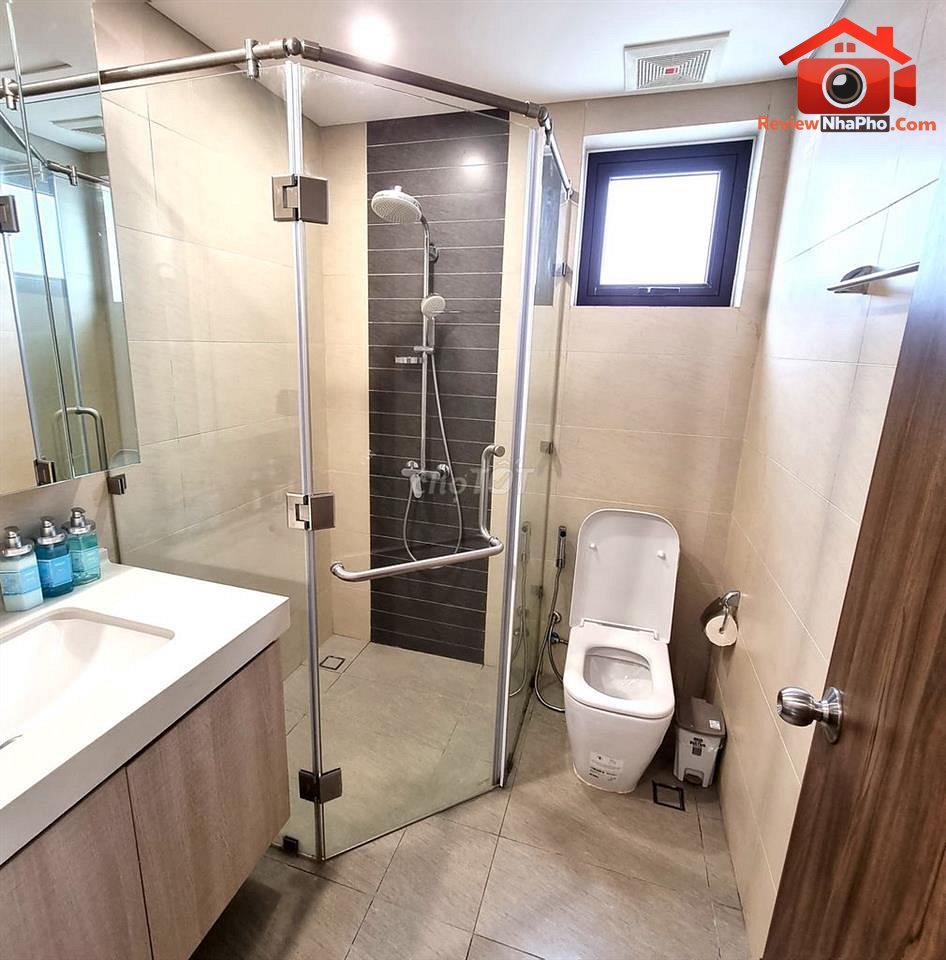 Review nhà phố Quận Tân Bình TP.HCM diện tích 106m2 giá 4.4 tỷ