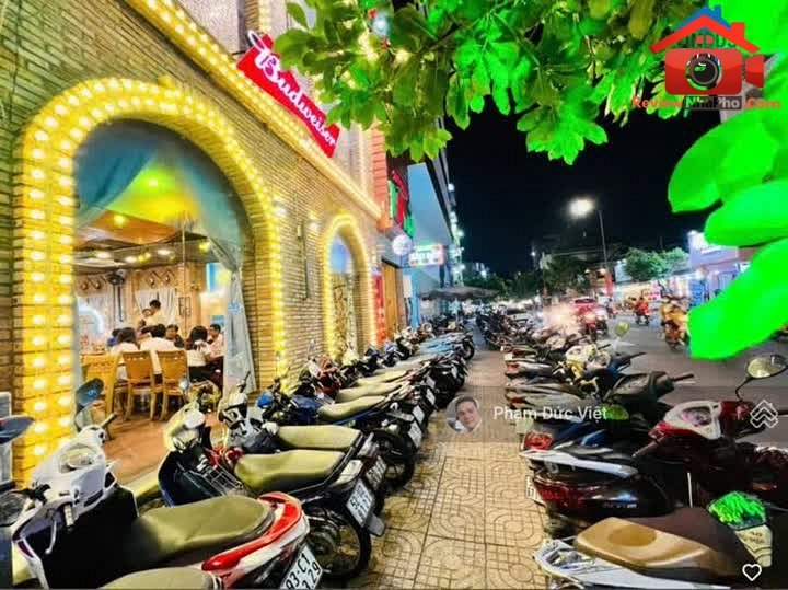 Review nhà phố Tân Sơn Nhì Quận Tân Phú TP.HCM – Nhà mặt phố 3 tầng giá 69 tỷ