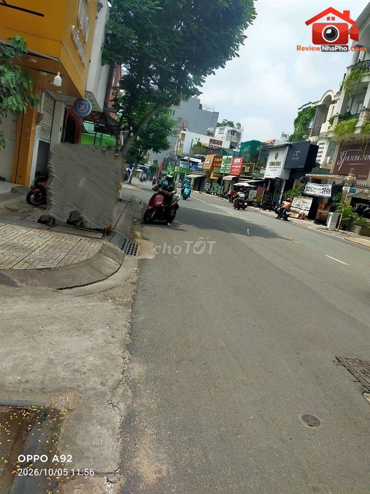 Review nhà phố Quận Tân Phú với giá 3.6 tỷ, 33m2 hẻm xe hơi