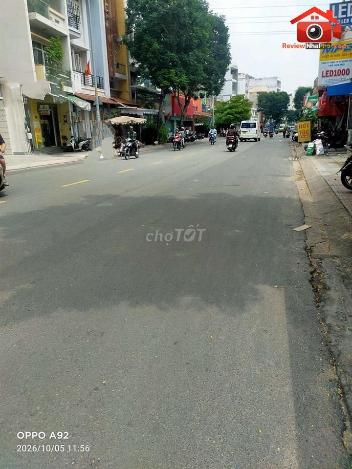 Review nhà phố Quận Tân Phú với giá 3.6 tỷ, 33m2 hẻm xe hơi