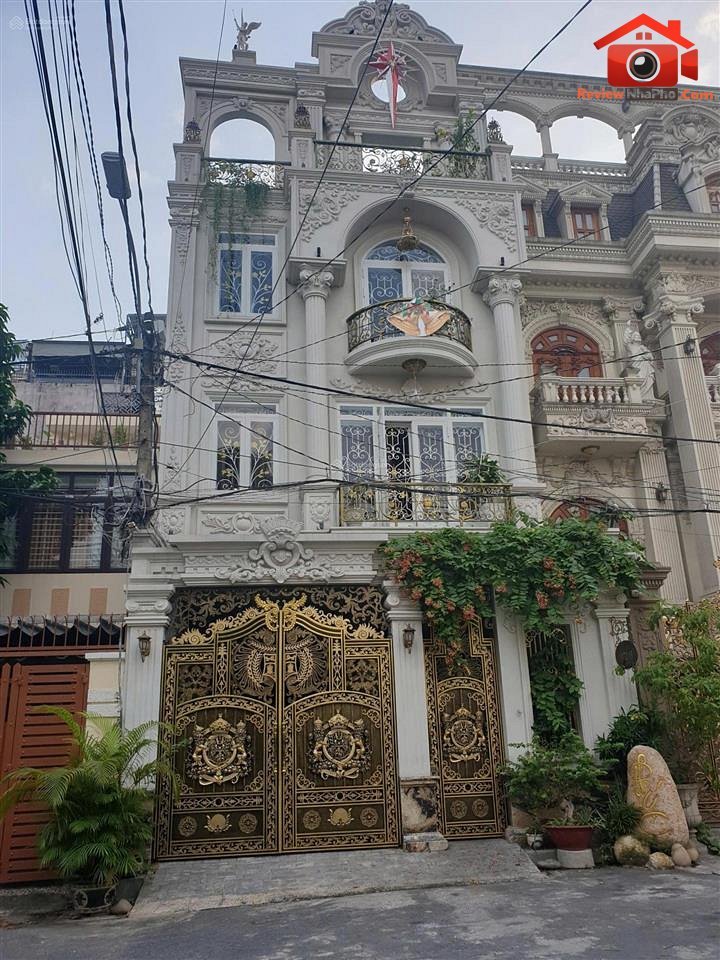 Review nhà phố tân cổ điển 3 lầu đường Cách Mạng Tháng Tám, Quận Tân Bình, 32 tỷ