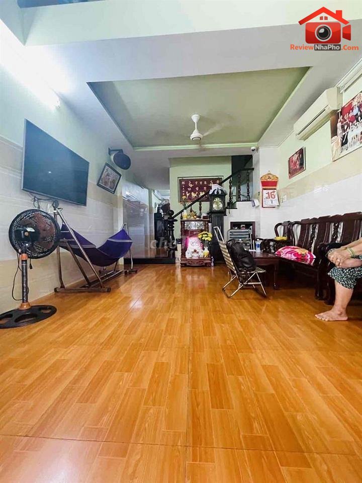Review nhà phố Trịnh Đình Thảo, Phường Hòa Thạnh, Quận Tân Phú, TP.HCM – 5 phòng ngủ