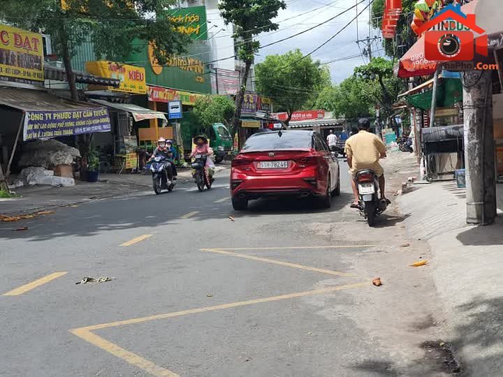 Review nhà phố Quận Tân Phú TP.HCM mặt tiền đường Cầu Xéo giá 16.5 tỷ