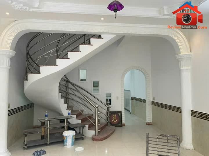 Review nhà phố Tân Phú TP.HCM – Bán nhà riêng đường Nguyễn Sơn giá 5.7 tỷ