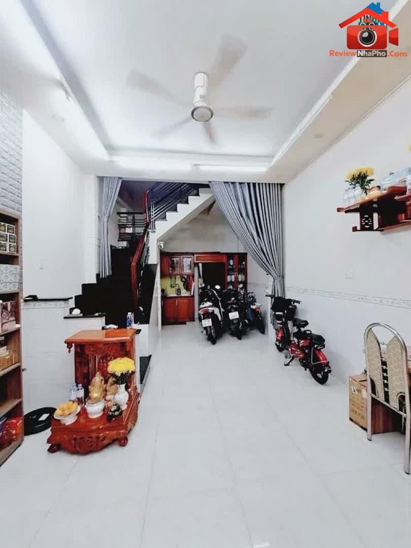 Review nhà phố sát mặt tiền Tân Hương phường Tân Quý quận Tân Phú TP.HCM
