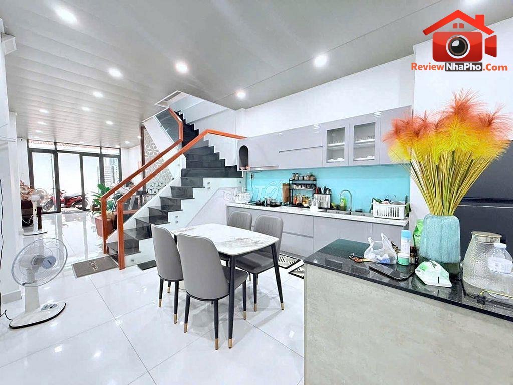 Nhà phố quận Tân Phú TP.HCM giá 6.1 tỷ, diện tích 78m2