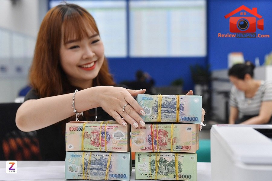 Gia tăng lãi suất gửi tiền ngân hàng tháng 10