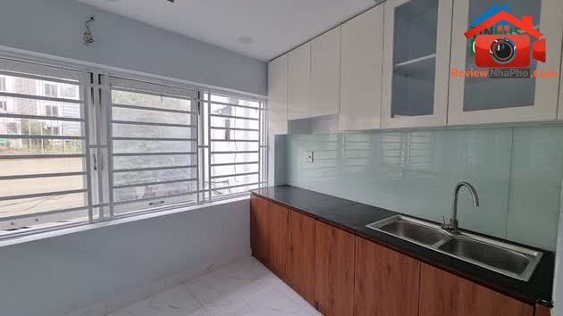Nhà phố đẹp 4 tầng hẻm thông Lạc Long Quân Tân Bìn… – Bán nhà mặt phố Quận Tân Bình – TP Hồ Chí Minh giá BÁN 3 – 5 tỷ
