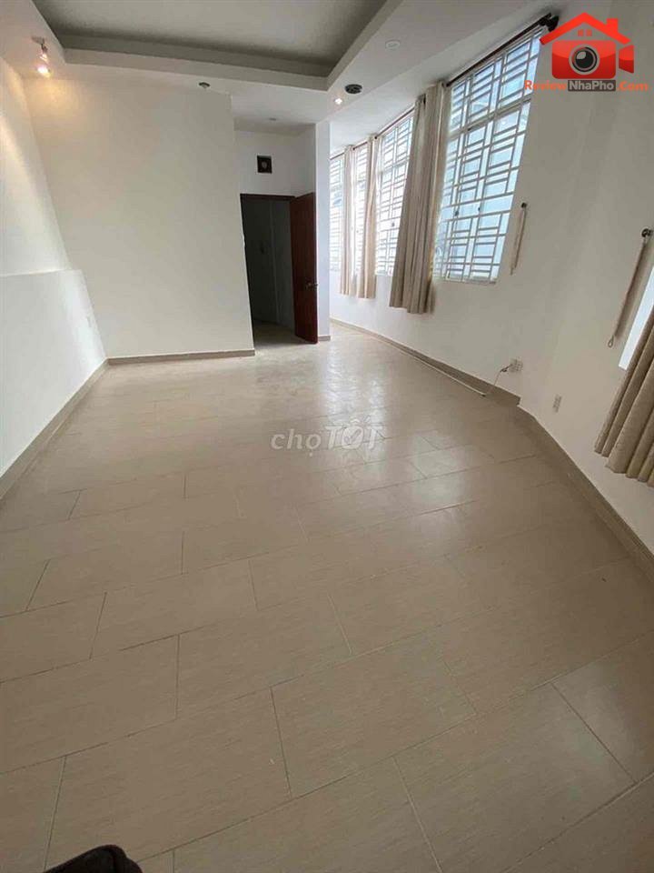 Review nhà phố Quận Bình Tân 4.55 tỷ, 3 tầng, nhà hẻm xe hơi
