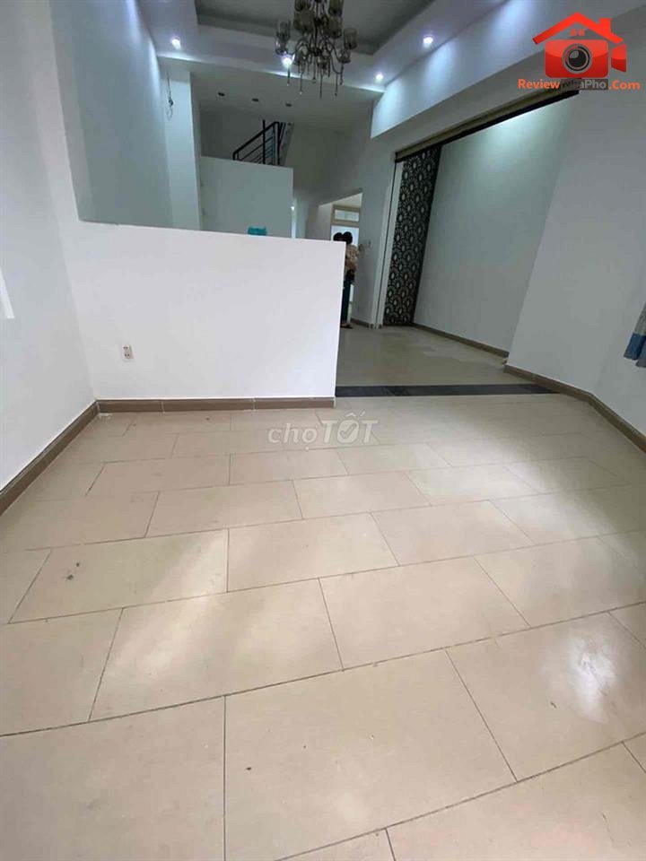 Review nhà phố Quận Bình Tân 4.55 tỷ, 3 tầng, nhà hẻm xe hơi
