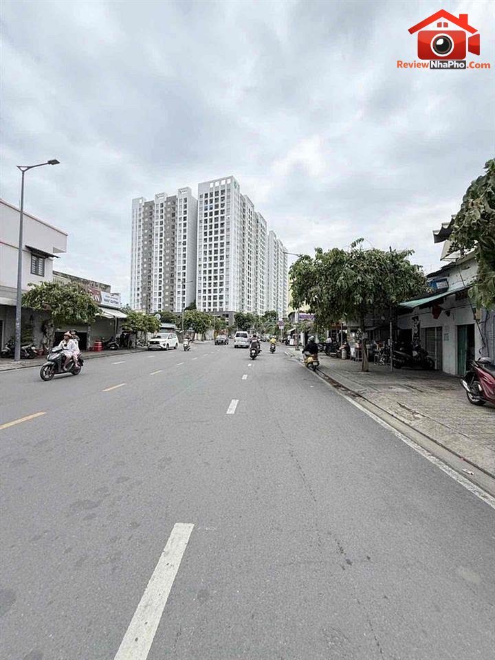 Review nhà phố mặt tiền hẻm ô tô 16m Quận Tân Phú TP.HCM giá 10.9 tỷ