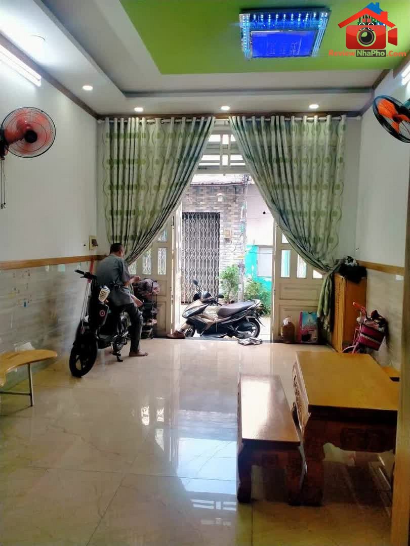 Review nhà phố Quận Bình Tân TP.HCM 4.95 tỷ, 40m² mới ở ngay