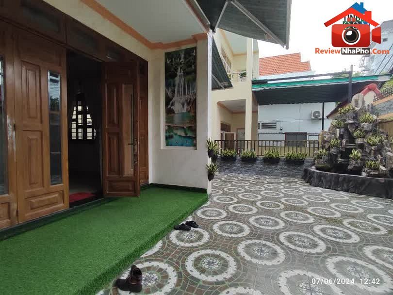 Review nhà phố TP.HCM: Biệt thự mặt tiền Lê Đình T… – Bán nhà mặt phố Quận Tân Phú – TP Hồ Chí Minh giá 10 – 20 tỷ