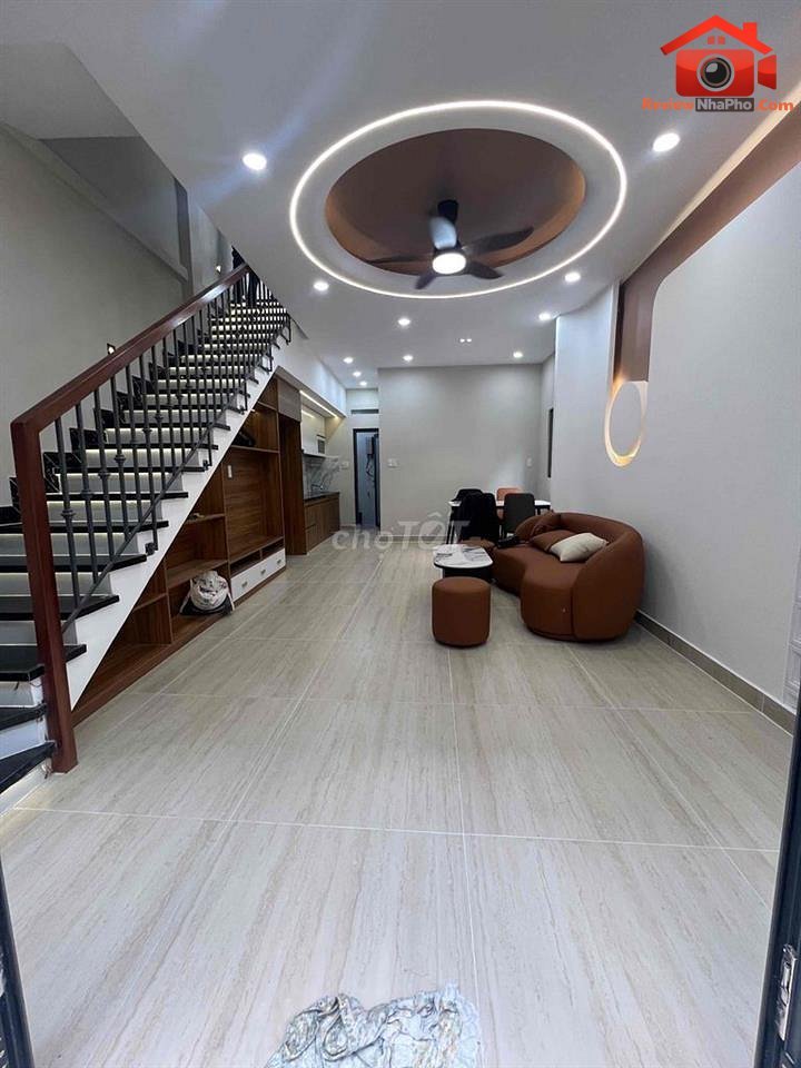 Hạ Giá 200, Thân Mời Anh Em MG bán giúp – Giá: 6.18 tỷ 40 m2 3 3