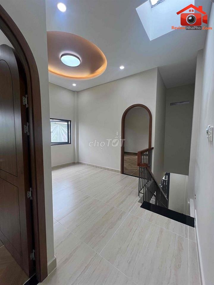 Hạ Giá 200, Thân Mời Anh Em MG bán giúp – Giá: 6.18 tỷ 40 m2 3 3