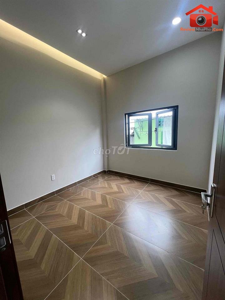Hạ Giá 200, Thân Mời Anh Em MG bán giúp – Giá: 6.18 tỷ 40 m2 3 3