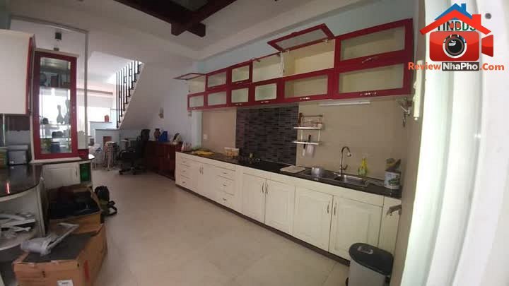 Review nhà phố Tân Bình TP.HCM – 82m2 giá 8.6 tỷ cạnh mặt tiền