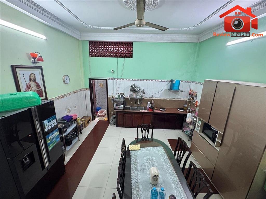 Review nhà phố Quận Bình Tân Hồ Chí Minh với 6 phòng ngủ – 14 tỷ