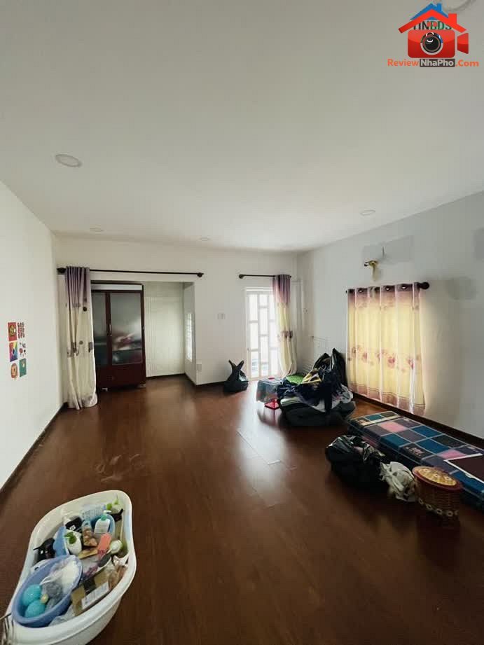Nhà phố Tân Phú 62m² giá 5 tỷ – Tiện ích sống và đầu tư