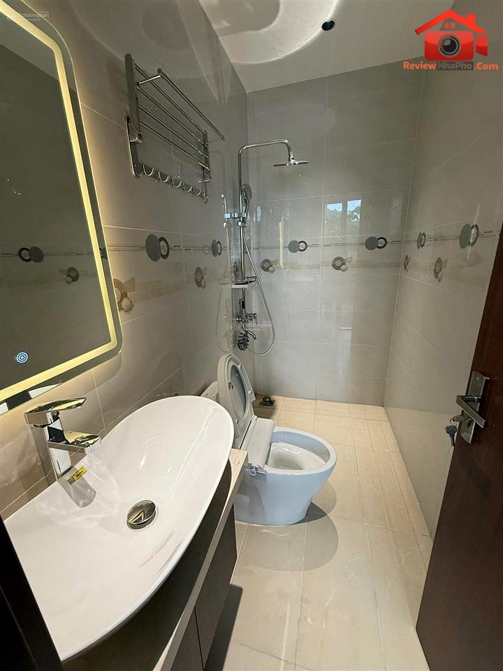 Review nhà phố mặt tiền Phan Đình Thông 6 tầng quận Bình Tân TP.HCM