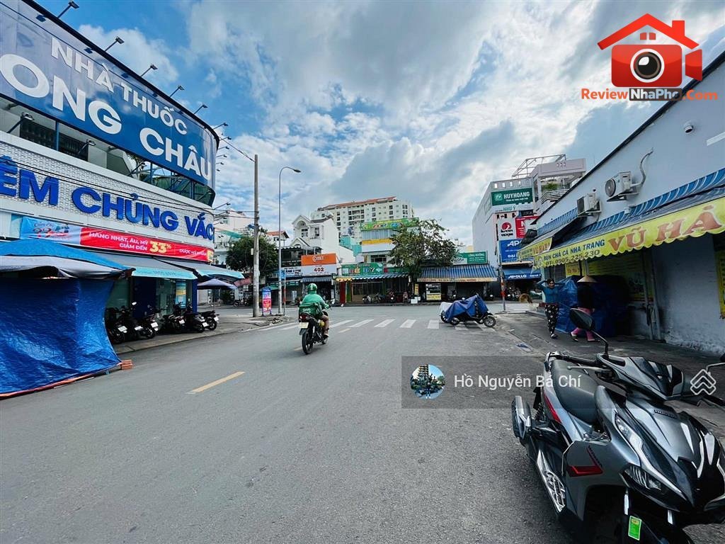 Review nhà phố mặt tiền đường Tây Sơn quận Tân Phú TP.HCM giá 9,8 tỷ