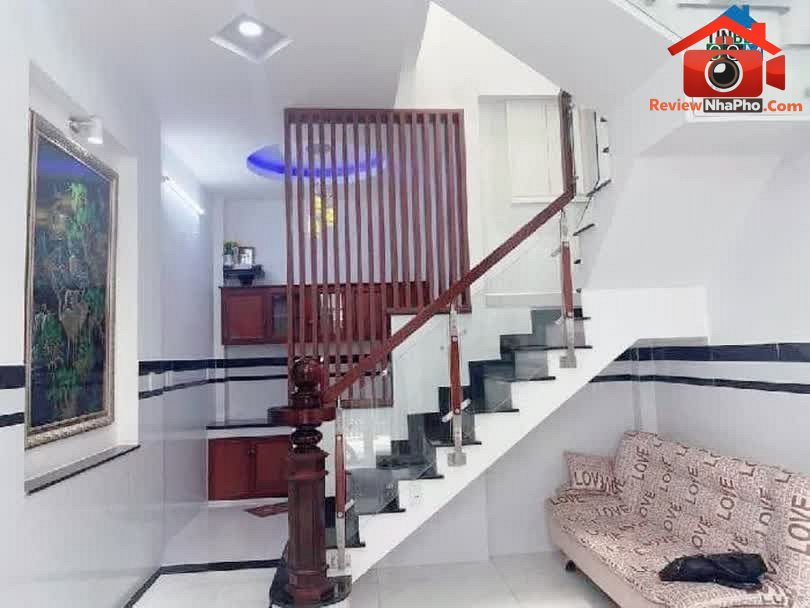Review nhà phố Tân Bình với 2 tầng, cho thuê 9 triệu/tháng